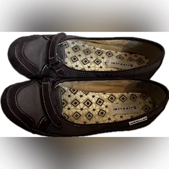 Airwalk Brown Slip-On Loafer shoes. Women’s size 8.5. Excellent condition. - Picture 2 of 8